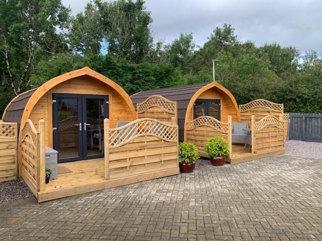 Conifer Cabins フォート・ウィリアム エクステリア 写真