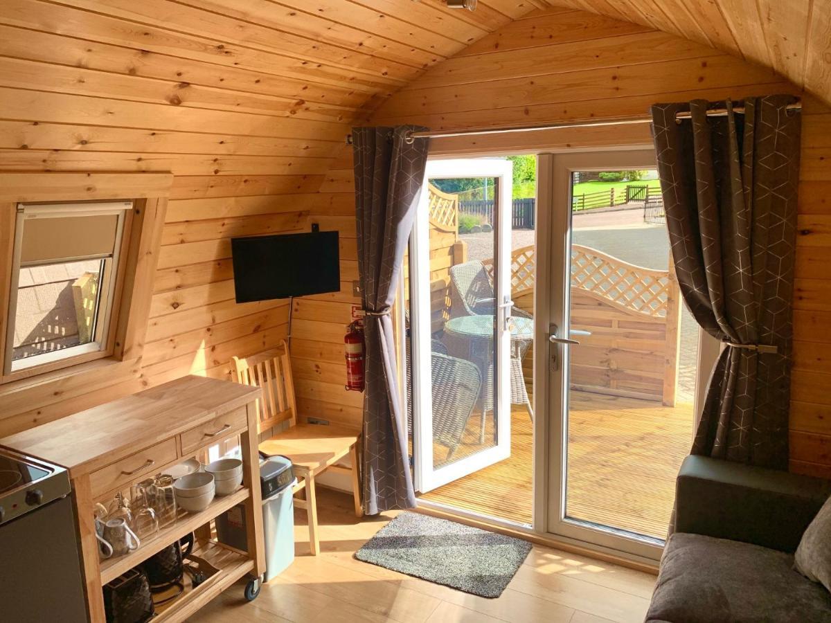 Conifer Cabins フォート・ウィリアム エクステリア 写真