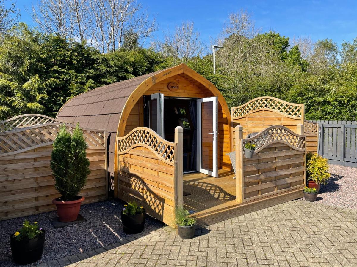 Conifer Cabins フォート・ウィリアム エクステリア 写真