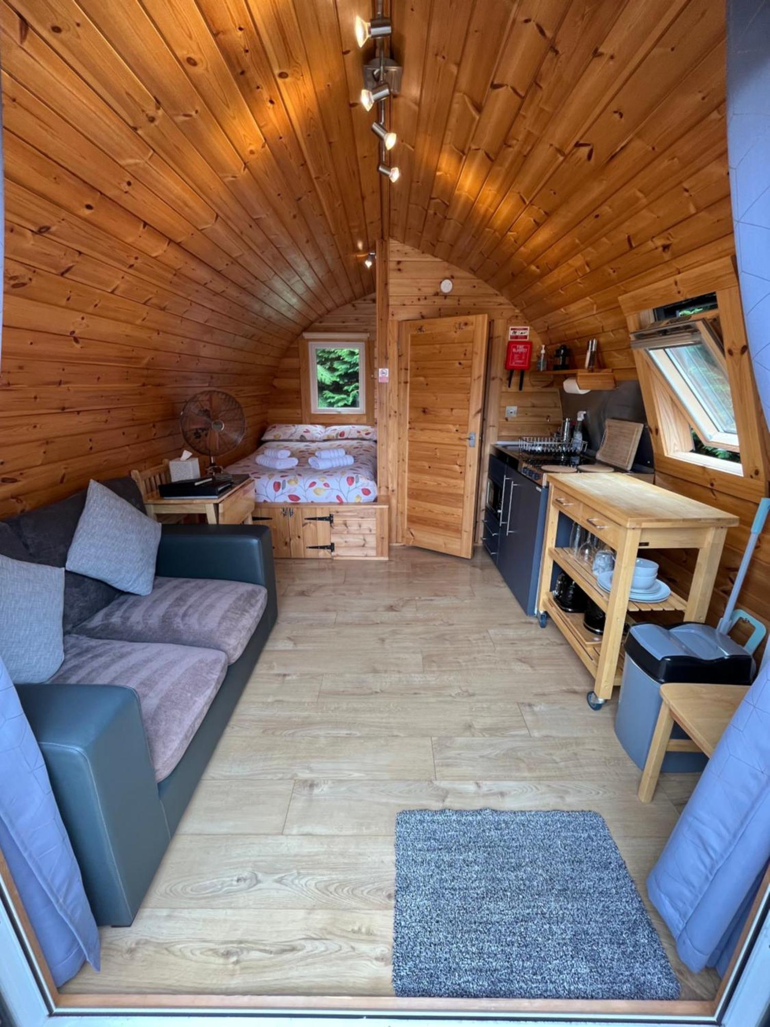 Conifer Cabins フォート・ウィリアム エクステリア 写真